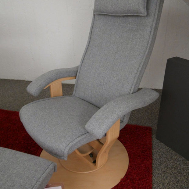 Moizi 13 Relaxsessel mit Hocker - Einzelstück