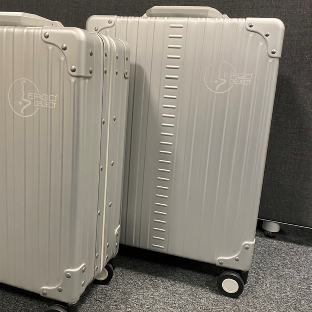 ergoCase Alu Koffer - Modell Traveler auf Rollen