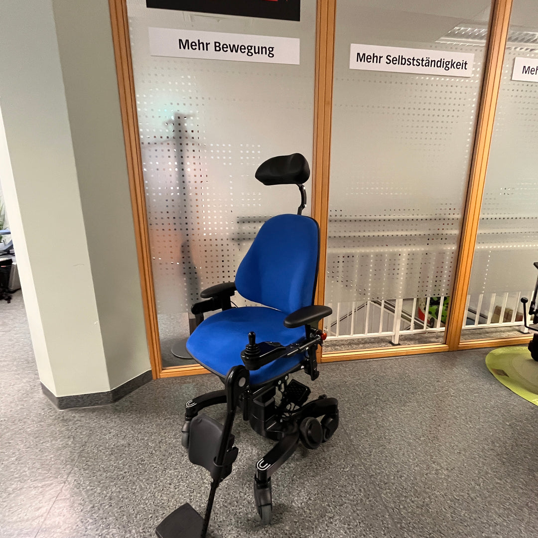 VELA Tango 700E Gesundheitsstuhl mit Motor - Sonderangebot aus Rückkauf