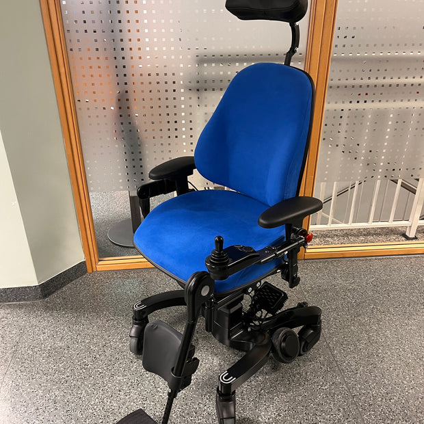 VELA Tango 700E Gesundheitsstuhl mit Motor - Sonderangebot aus Rückkauf