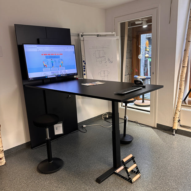 ABVERKAUF aus Ausstellung Meeting  Motortisch Hausmarke, da nicht mehr lieferbar