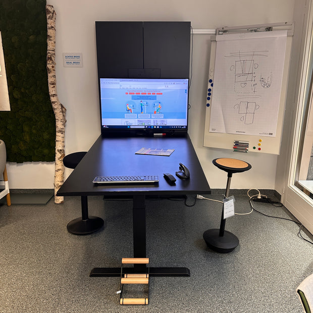 ABVERKAUF aus Ausstellung Meeting  Motortisch Hausmarke, da nicht mehr lieferbar