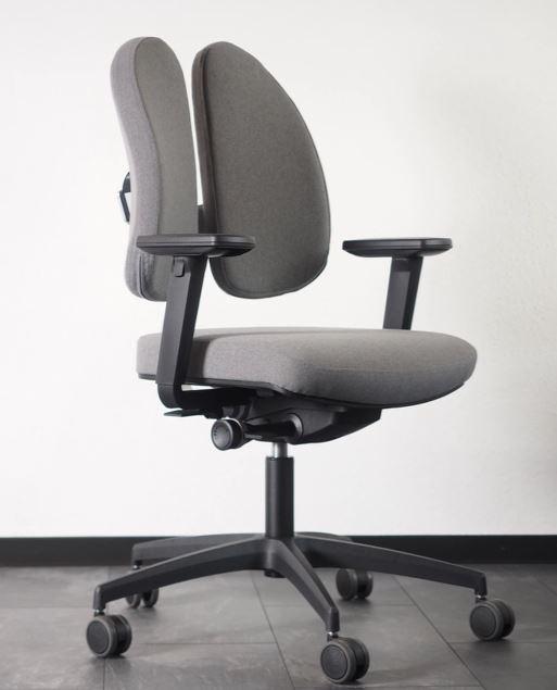 API-Test Wupperchair Bürostuhl Muvback - mit geteilter Rückenlehne