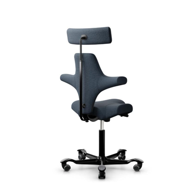 API-Test HAG Capisco 8107 mit Kopfstütze