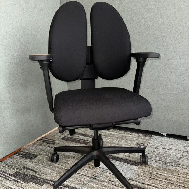 API-Test Wupperchair Bürostuhl Muvback - mit geteilter Rückenlehne