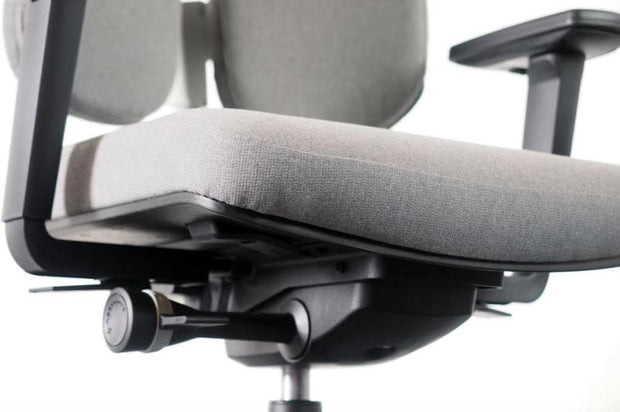 API-Test Wupperchair Bürostuhl Muvback - mit geteilter Rückenlehne