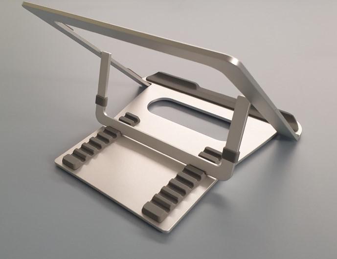 API-Test Ergo-Boost Laptopständer 1