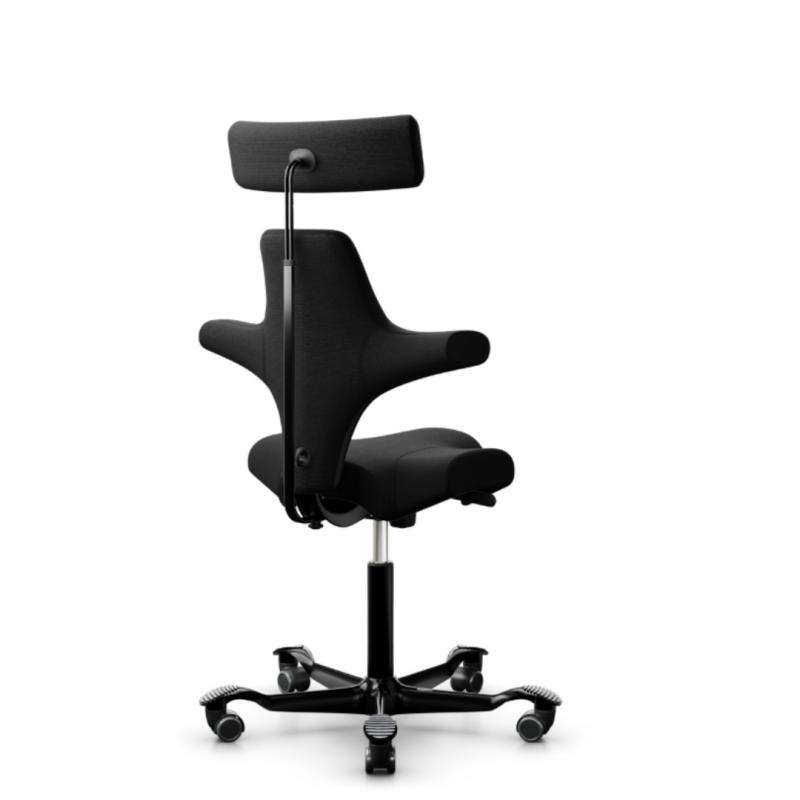 API-Test HAG Capisco 8107 mit Kopfstütze