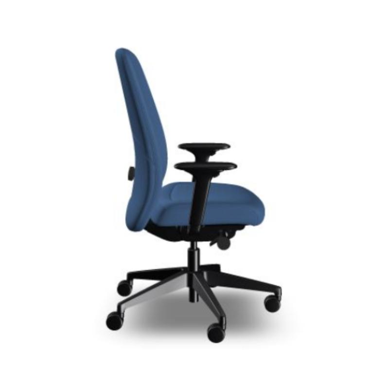 API-Test Drehstuhl mittelhoch mit Polster HEJis3