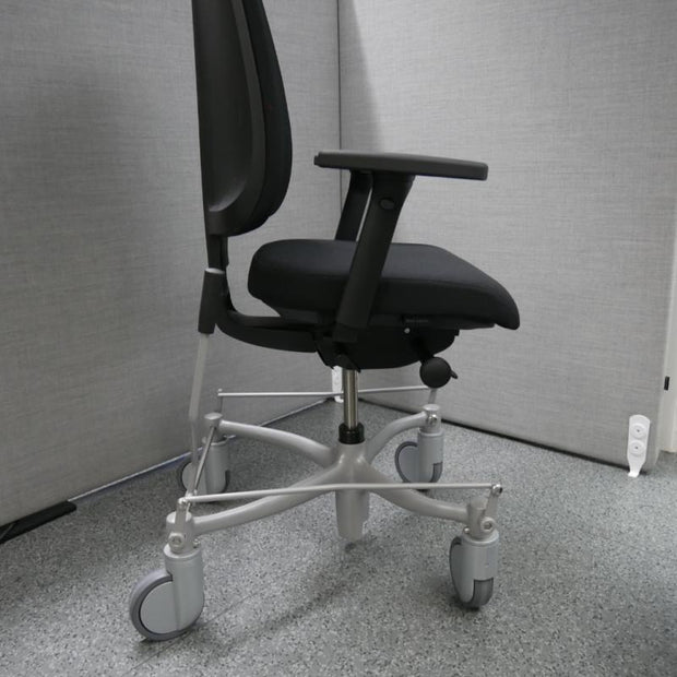 API-Test Trippel-Untergestell mit Handbremse 
