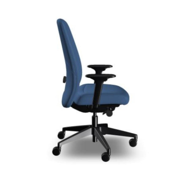 API-Test Drehstuhl mittelhoch mit Polster HEJis3