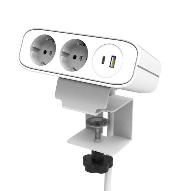 API-Test Tischsteckdose mit USB 1