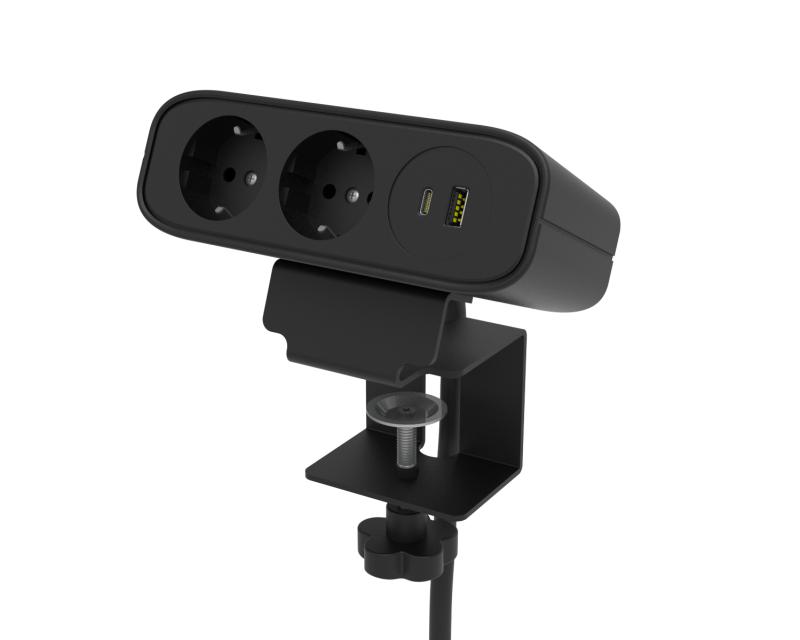 API-Test Tischsteckdose mit USB 1