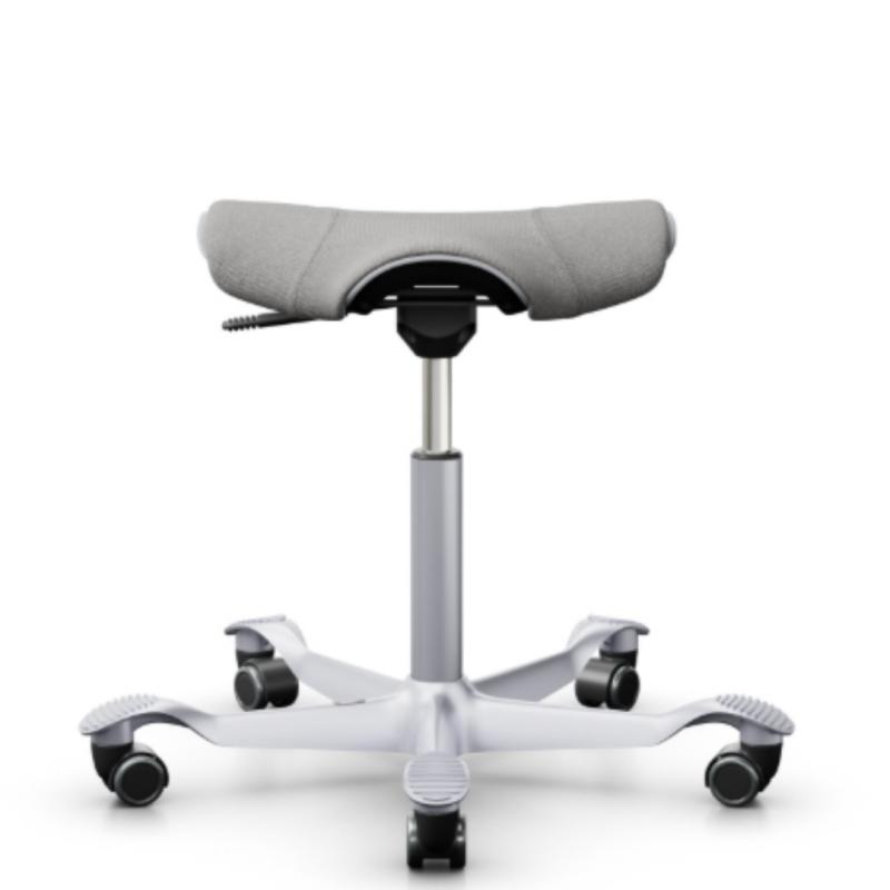 API-Test HAG Capisco Puls 8002 Sattelhocker