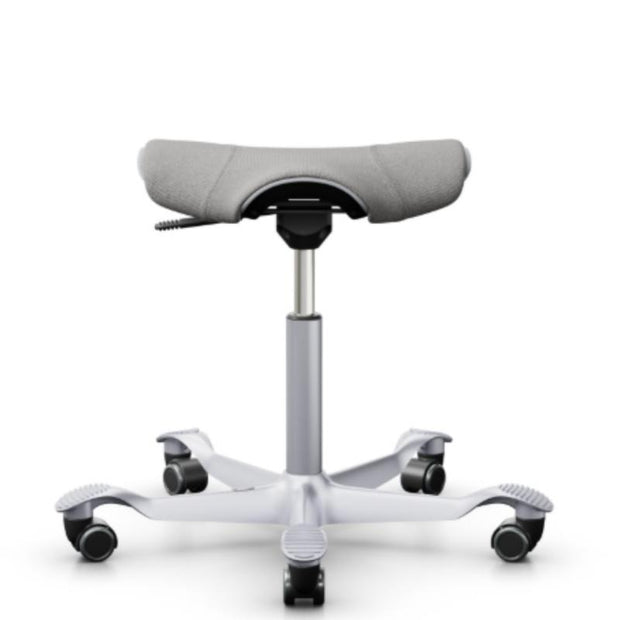 API-Test HAG Capisco Puls 8002 Sattelhocker
